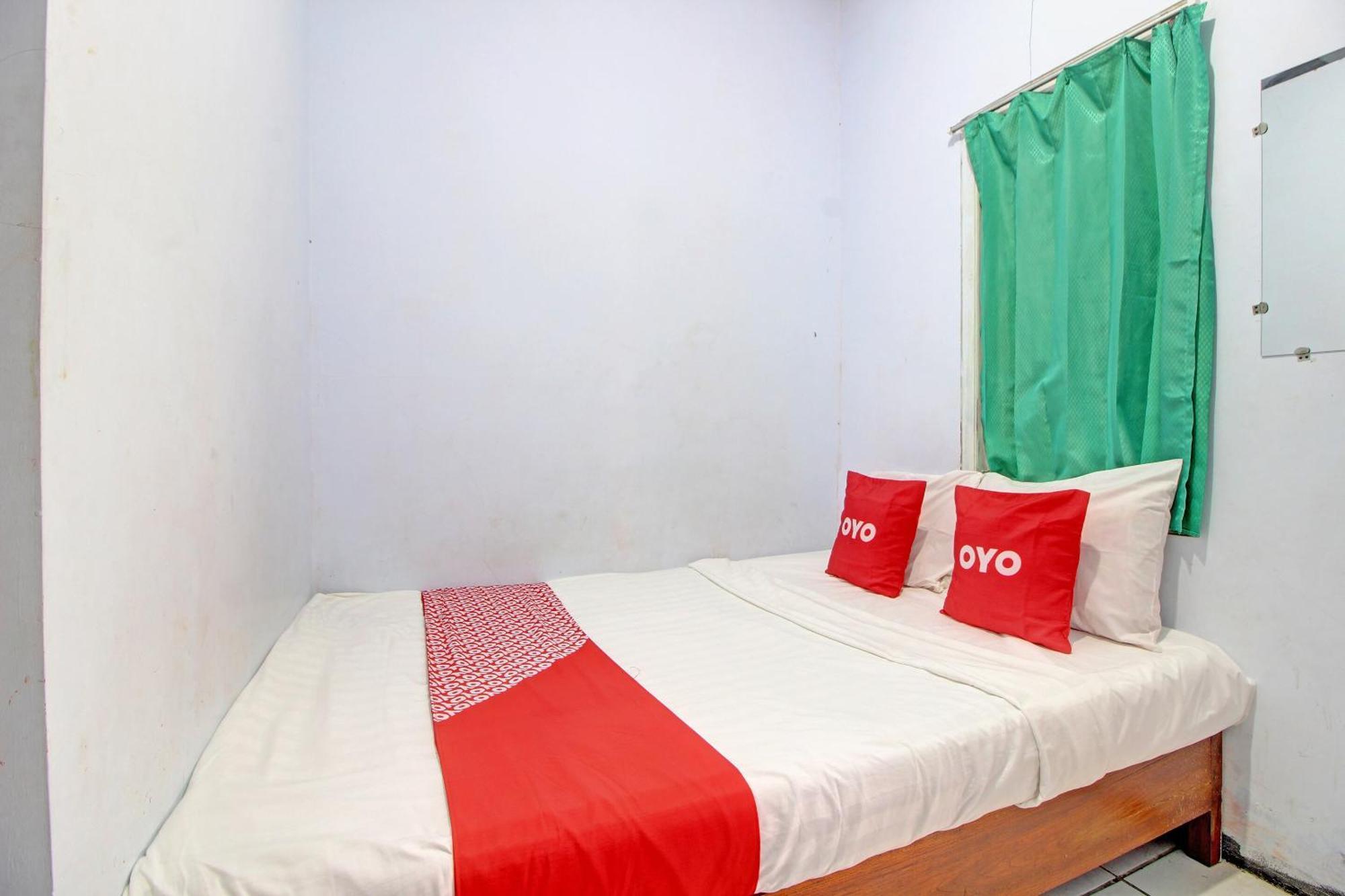 Oyo 92628 Raja Alam Homestay Karanganyar  Exterior foto